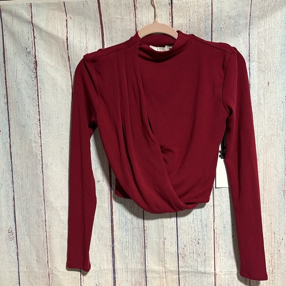 NWT ASTR Asymmetrical Pleated Cutout Mock Neck Top - Picture 5 of 11